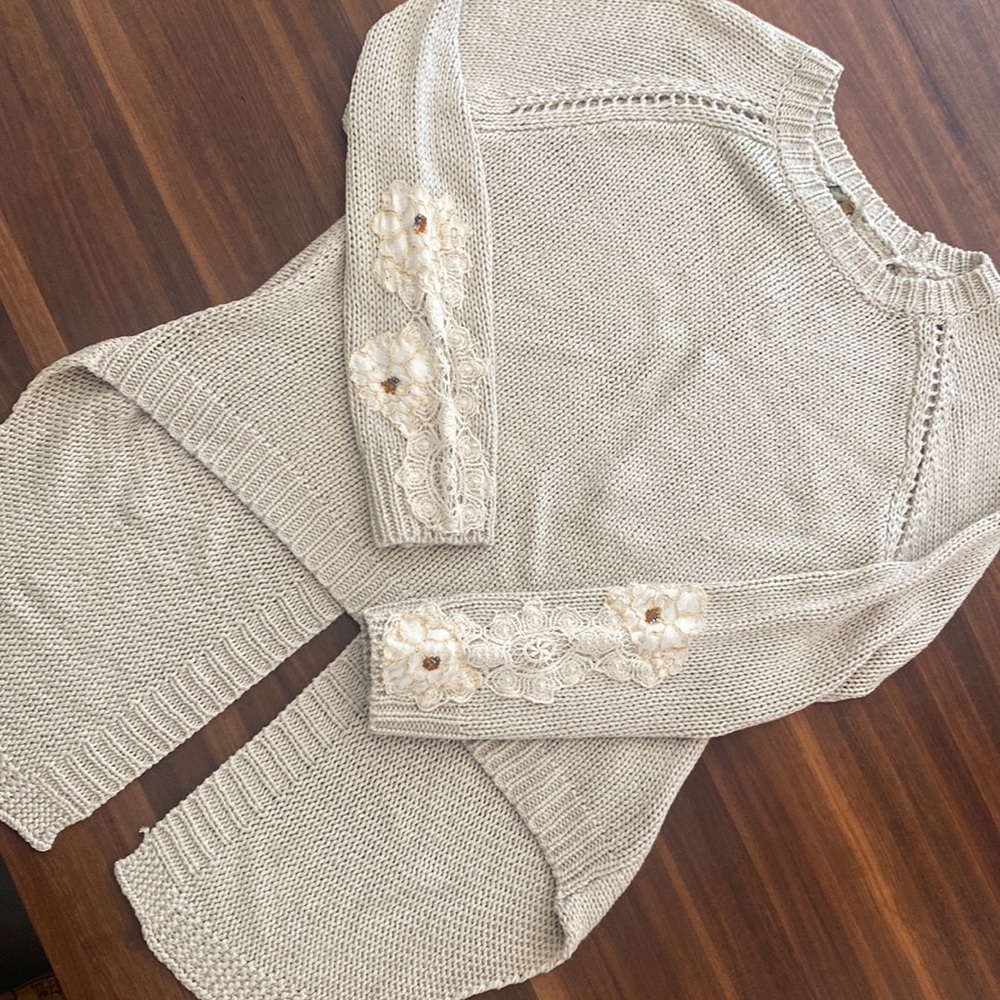 Aratta Silent Journey split back sweater - very unique